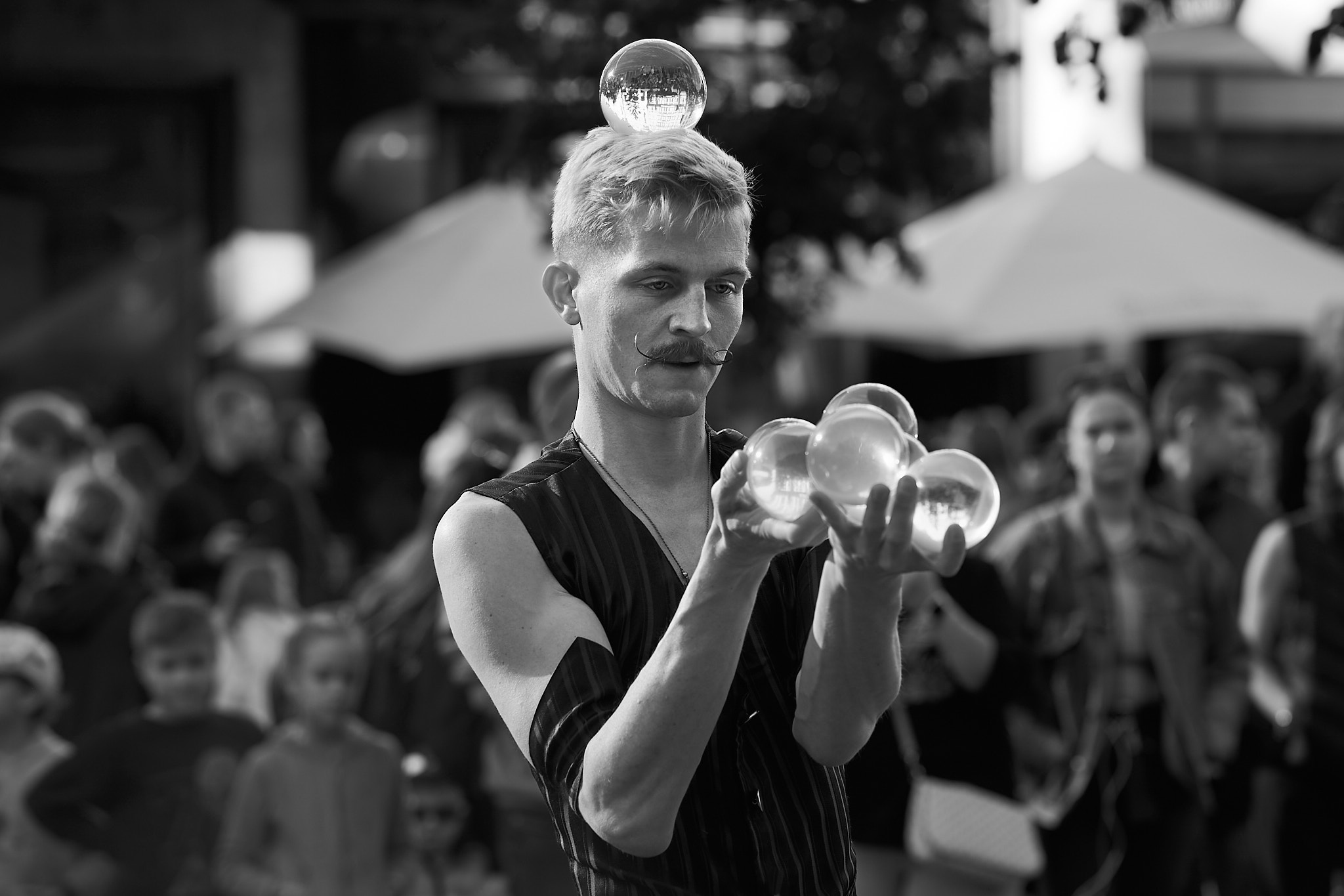 Strangers — photo 5